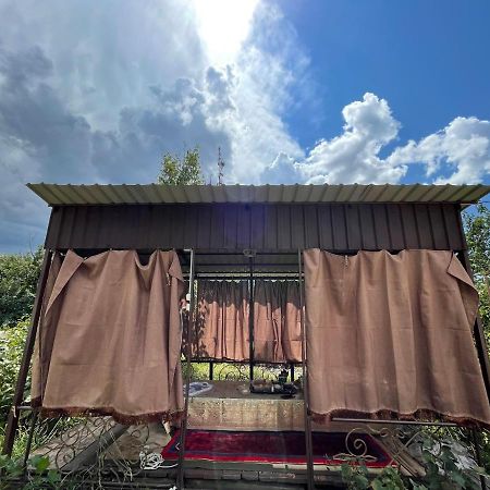 Guest House Eles كاراكول المظهر الخارجي الصورة